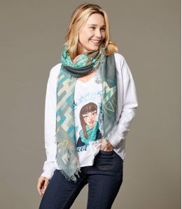 PEPITA Large Wool Square Scarf for Women 140 x 140 cm - 9